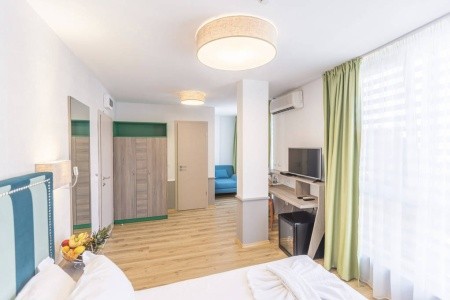 Boulevard Boutique - 8