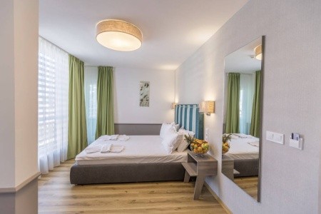 Boulevard Boutique - 14