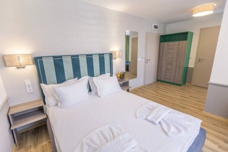 Boulevard Boutique - 16