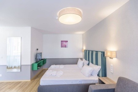 Boulevard Boutique - 22