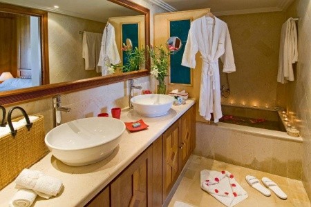 The Orangers Beach Resort & Bungalows - 31