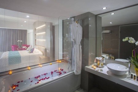 King Evelthon Beach Hotel And Resort - 34