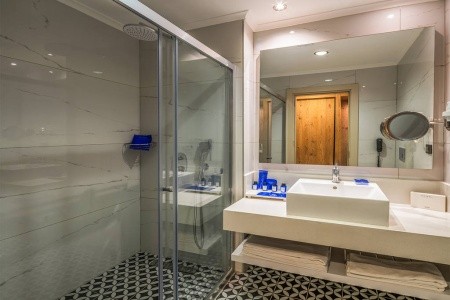 Berry Blue (Ex. Maya World Side) - 55