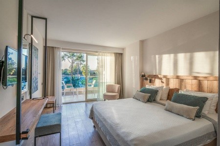 Berry Blue (Ex. Maya World Side) - 56