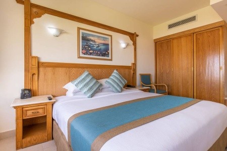 Long Beach Resort - 70