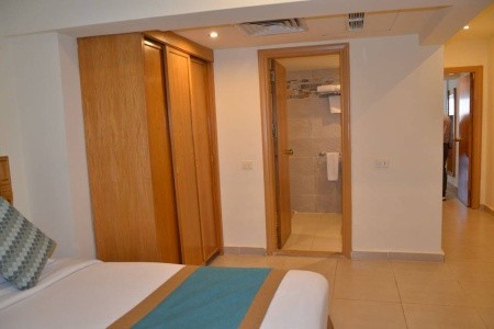 Long Beach Resort - 90