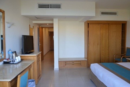 Long Beach Resort - 93