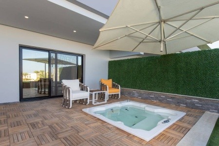 Long Beach Resort - 98