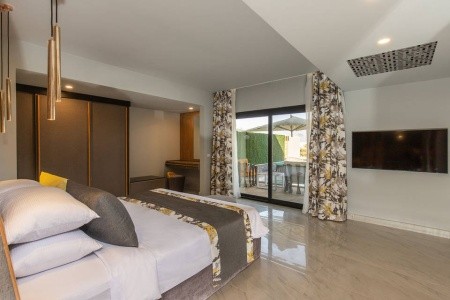 Long Beach Resort - 99