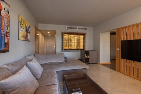 Long Beach Resort - 100