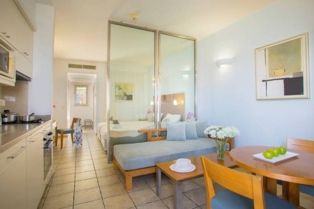 Louis Althea Beach - 25