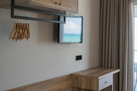 Mare Blue & Suites - 18