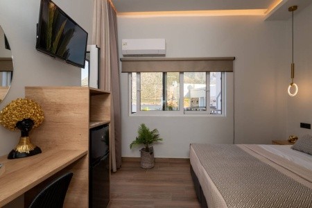 Bali Seaside Sailor - 12