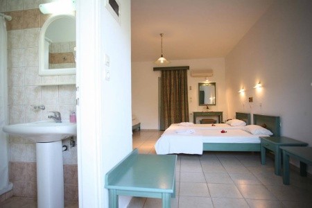 Elpis Studios & Apts - 14