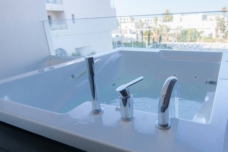 One Resort Premium - 47