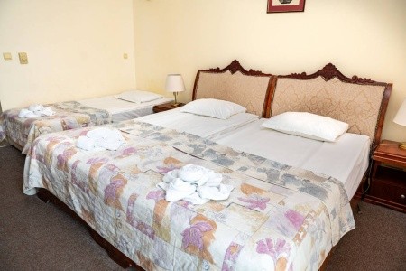 Caesar Palace (Ex. Colosseum) - 19