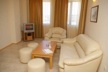 Aparthotel Rose Village - 17