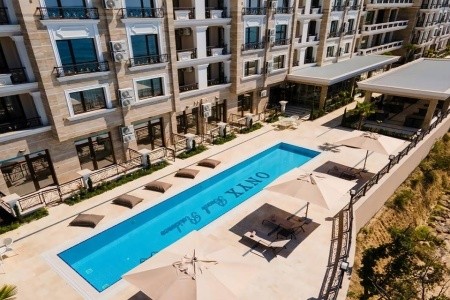 Onyx Beach Residence - 13