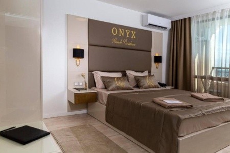 Onyx Beach Residence - 33