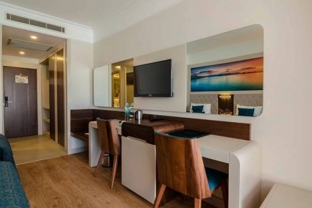 Turecko Alanya The Lumos Deluxe Resort 9 dňový pobyt Ultra All inclusive Letecky Letisko: Praha September 2026 ( 6/09/26-14/09/26)