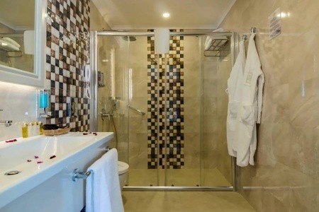 Turecko Alanya The Lumos Deluxe Resort 9 dňový pobyt Ultra All inclusive Letecky Letisko: Praha September 2026 ( 6/09/26-14/09/26)