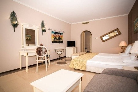 Imperial Palace (Ex. Victoria Palace) - 39