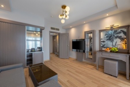 Club Turan Prince World - 70