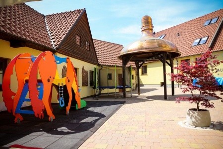 Česká republika Južná Morava Sladovna (Černá Hora) 3 dňový pobyt Podľa programu Vlastná April 2026 ( 6/04/26- 8/04/26)