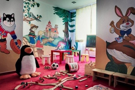 Aplend Kukucka Mountain Hotel & Residences