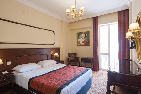 Antique Roman Palace - 26