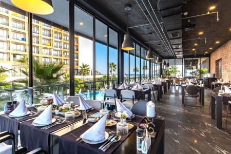 Turecko Turecká riviéra White City Resort 9 dňový pobyt Ultra All inclusive Letecky Letisko: Praha July 2026 (20/07/26-28/07/26)