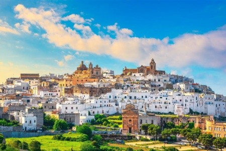 Apúlia - klenot na juhu Talianska, Bari, Alberobello, Martina Franca, Castellana Grotte, Matera, Castel del Monte, Altamura, Ostuni, Otranto, Leuca, Gallipoli, Lecce - 1