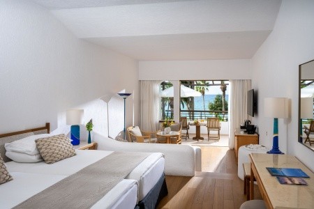 Coral Beach Hotel & Resort - 220