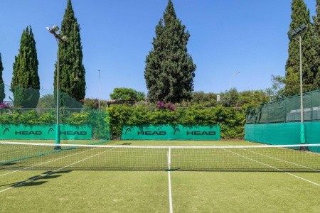 Coral Beach Hotel & Resort - 222