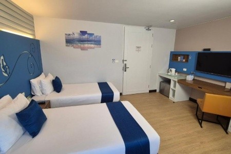 Thajsko Phuket Days Inn By Wyndham Patong Beach Phuket 9 dňový pobyt Raňajky Letecky Letisko: Viedeň December 2026 (14/12/26-22/12/26)