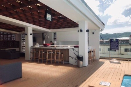 Thajsko Phuket Days Inn By Wyndham Patong Beach Phuket 9 dňový pobyt Raňajky Letecky Letisko: Viedeň December 2026 (14/12/26-22/12/26)