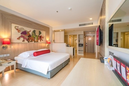 Ramada By Wyndham Phuket Deevana - 6