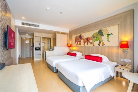 Ramada By Wyndham Phuket Deevana - 8