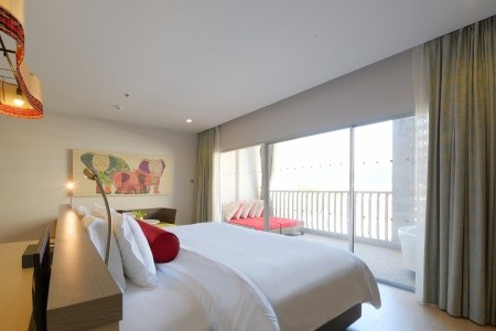 Ramada By Wyndham Phuket Deevana - 17
