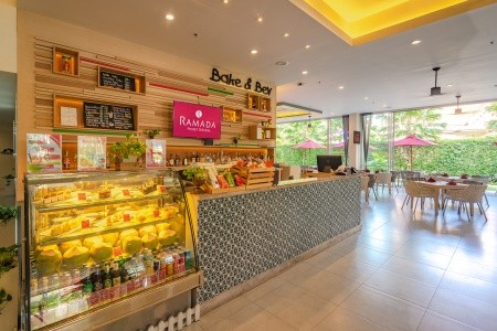 Ramada By Wyndham Phuket Deevana - 36