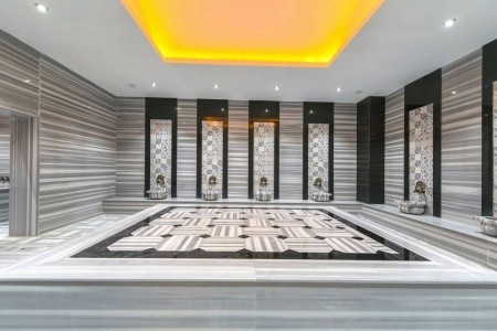 Diamond Premium & Spa - 16