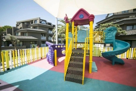 Sailors Beach Club - 24