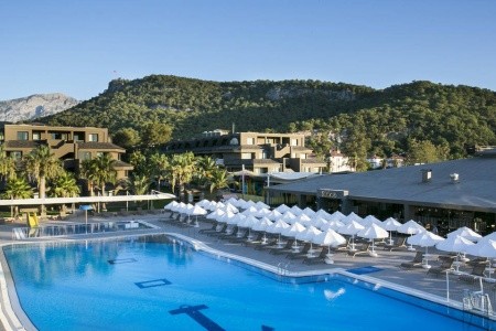 Sailors Beach Club - 37