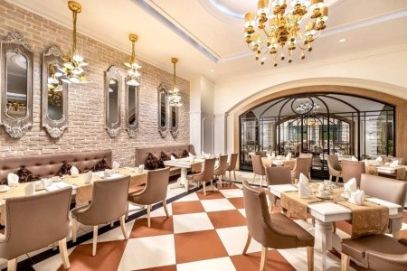 Delphin Imperial - 18