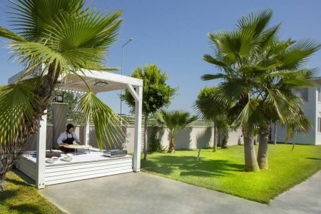 Greenwood Suites Resort - 20