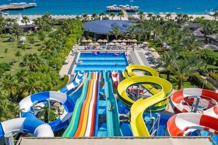 Royal Holiday Palace - 8