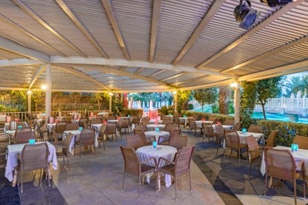 Royal Holiday Palace - 14