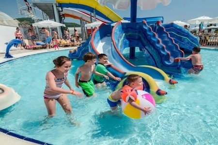 The Lumos Deluxe Resort - 2