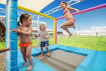 The Lumos Deluxe Resort - 3