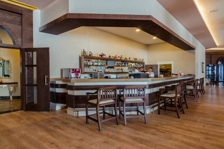 The Lumos Deluxe Resort - 13